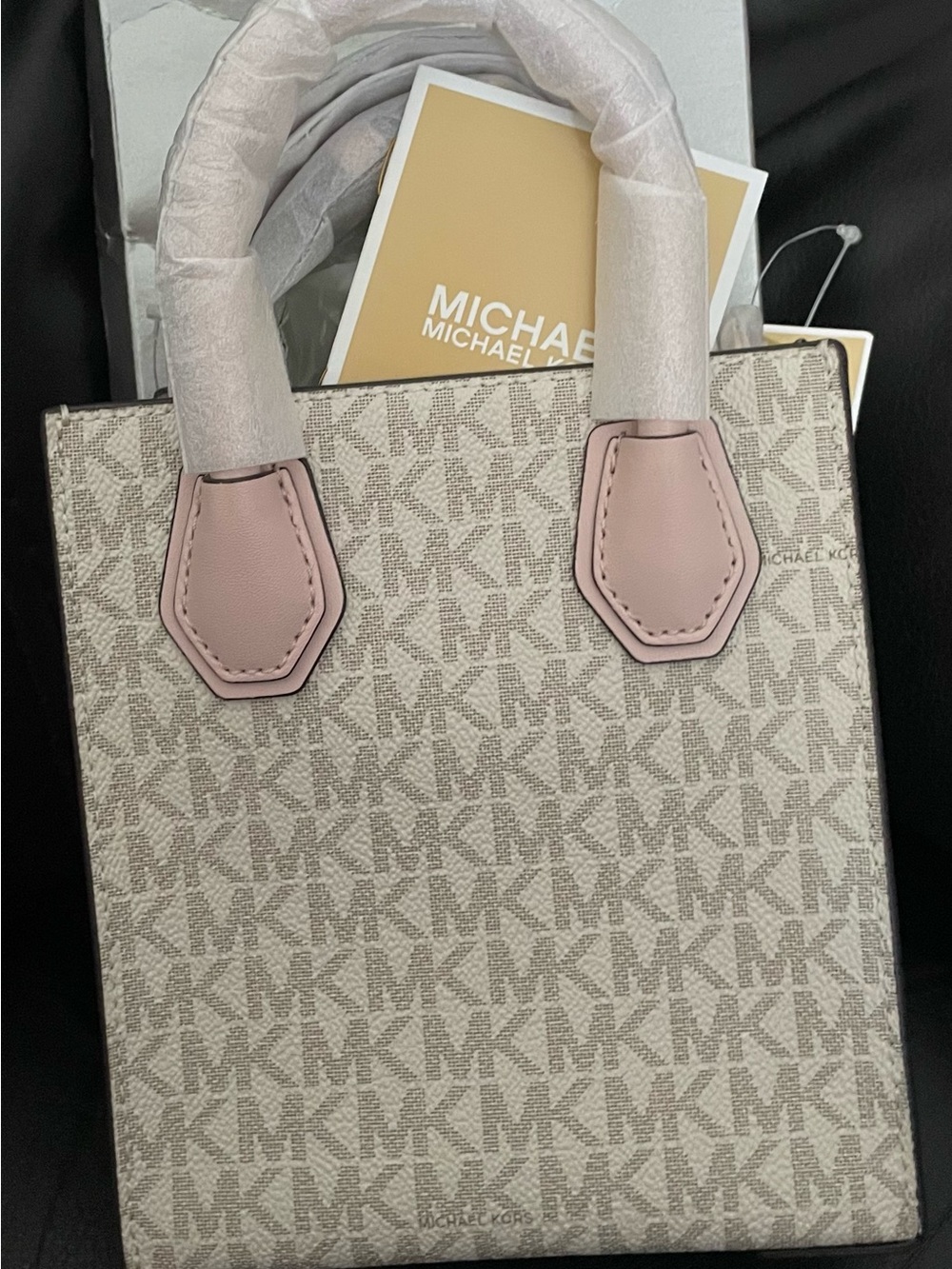 Michael Kors Beige Logo Satchel with Pink Trim - Picture 2 of 6